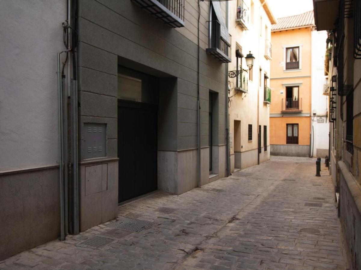 Salvador * Granada
